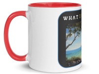 Tazza bianca disegnata dall'artista Raul Carrasco Garcia