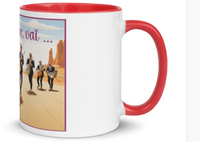 Tazza bianca disegnata dall'artista Raul Carrasco Garcia