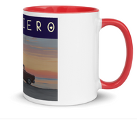 Tazza bianca disegnata dall'artista Raul Carrasco Garcia